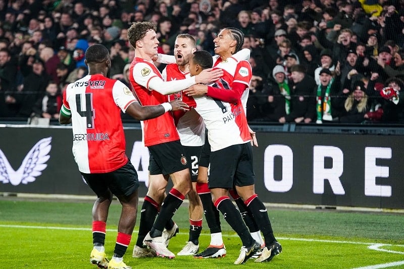 AZ Alkmaar Mengalahkan Twente